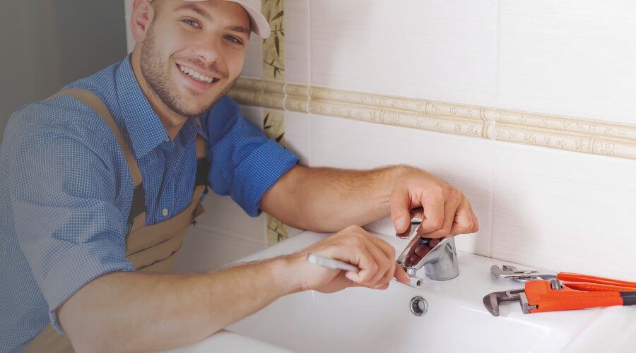 Professional clogged drains services in Coffeeville, AL